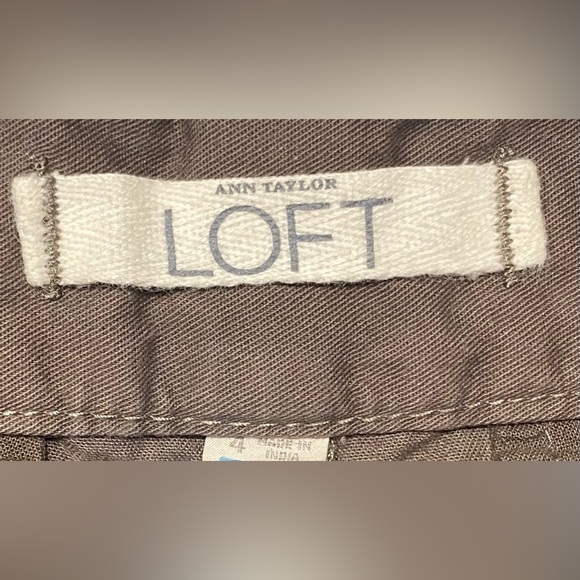 Ann Taylor Loft Brown Chino Shorts, Size 4, 100% Cotton, Mid-rise, Pockets - Picture 3 of 8